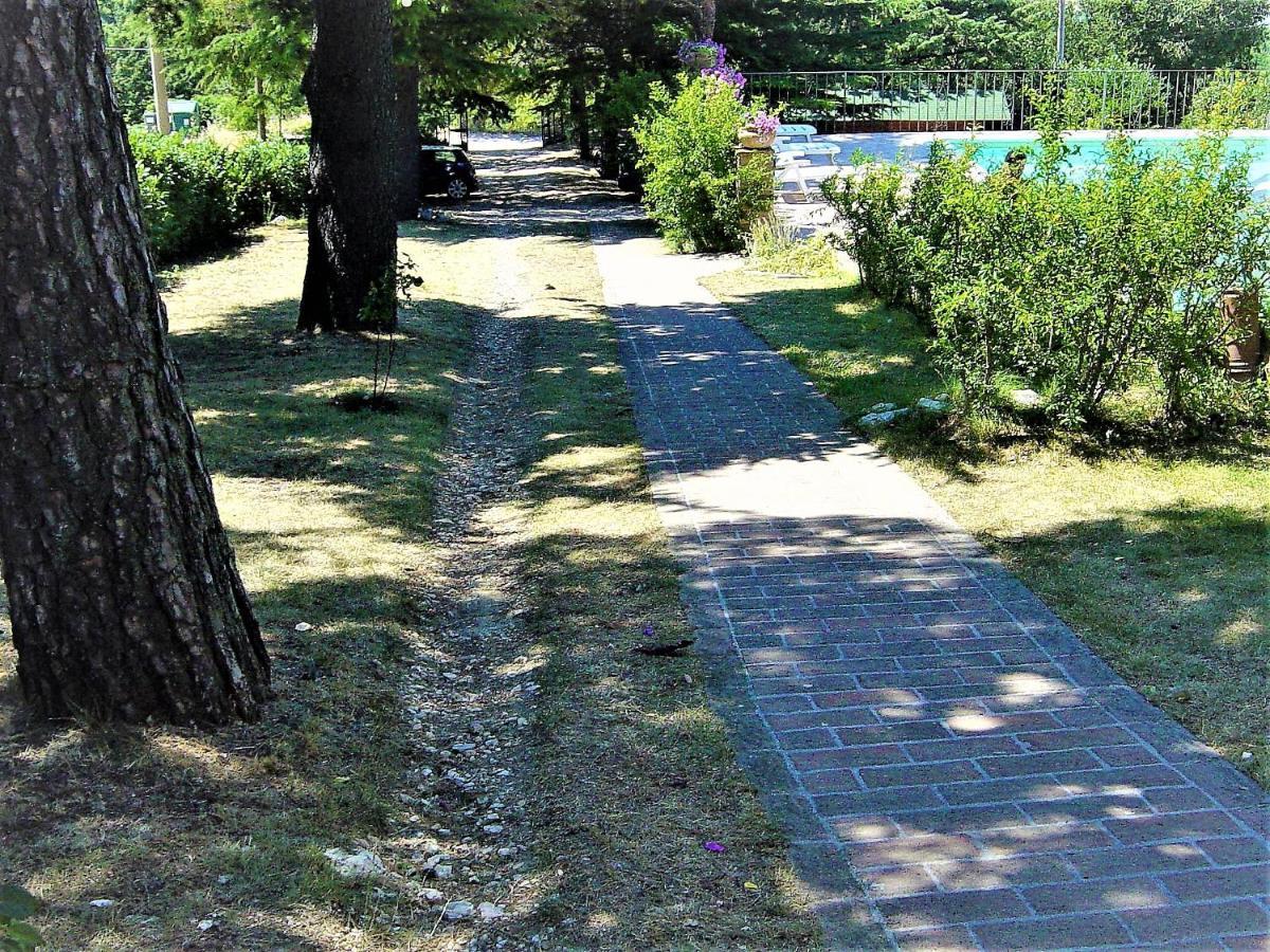 Country House Trevi Umbria Borghetto Vetuliae Santa Maria in Valle Luaran gambar