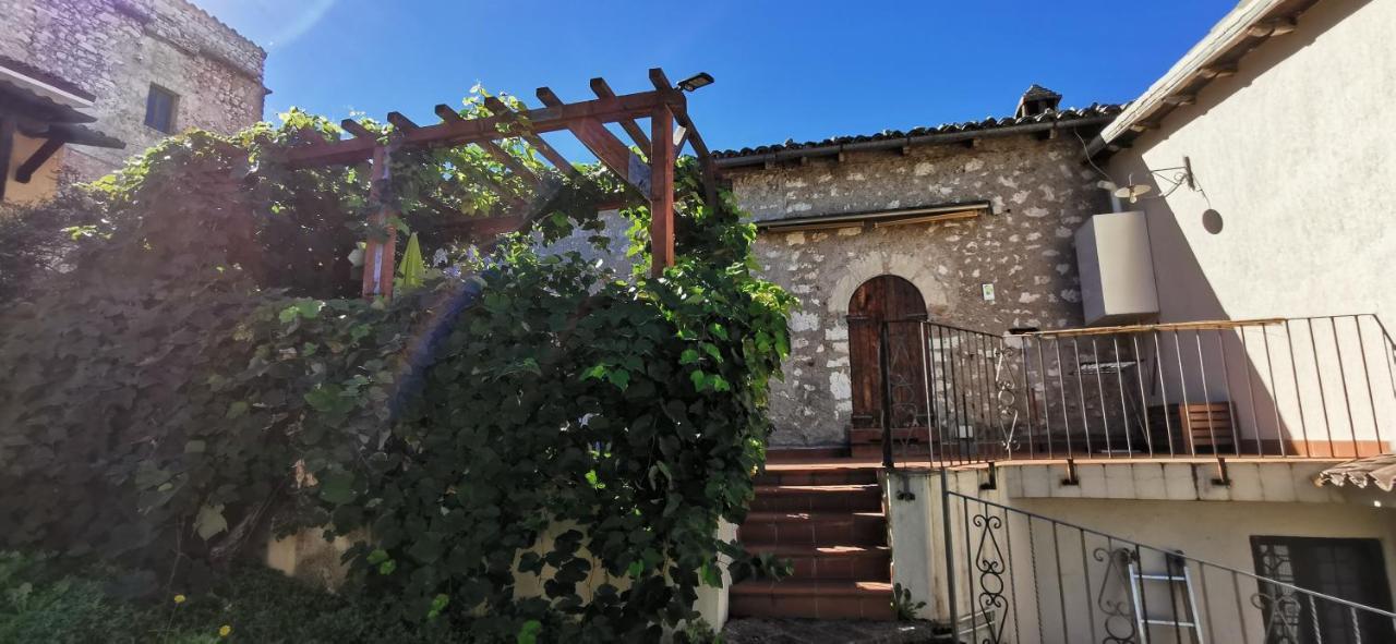 Country House Trevi Umbria Borghetto Vetuliae Santa Maria in Valle Luaran gambar